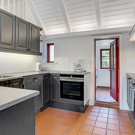 Six-bedroom Holiday In * Hals